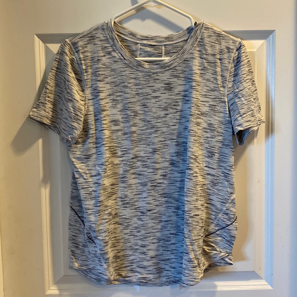 Lululemon athletic top